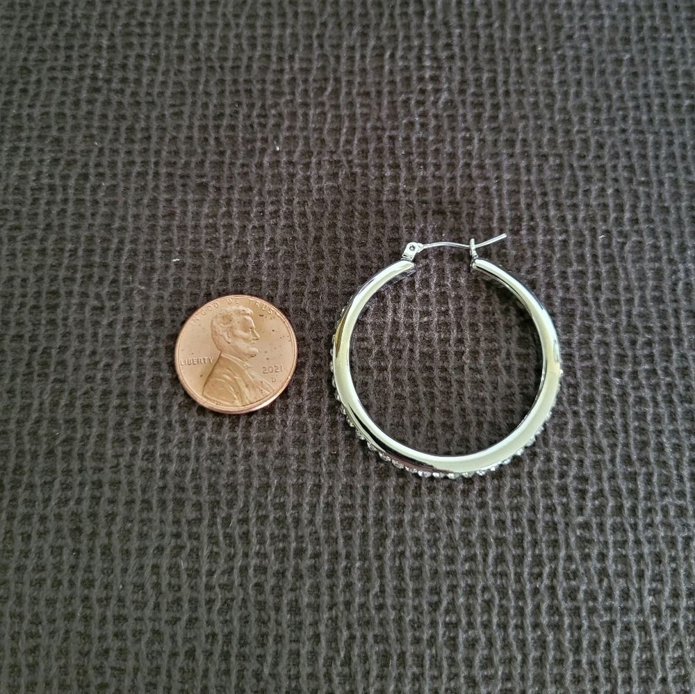 Tahari Cubic Zirconia💎 Lined Silver Hoop Earrings - Picture 5 of 16